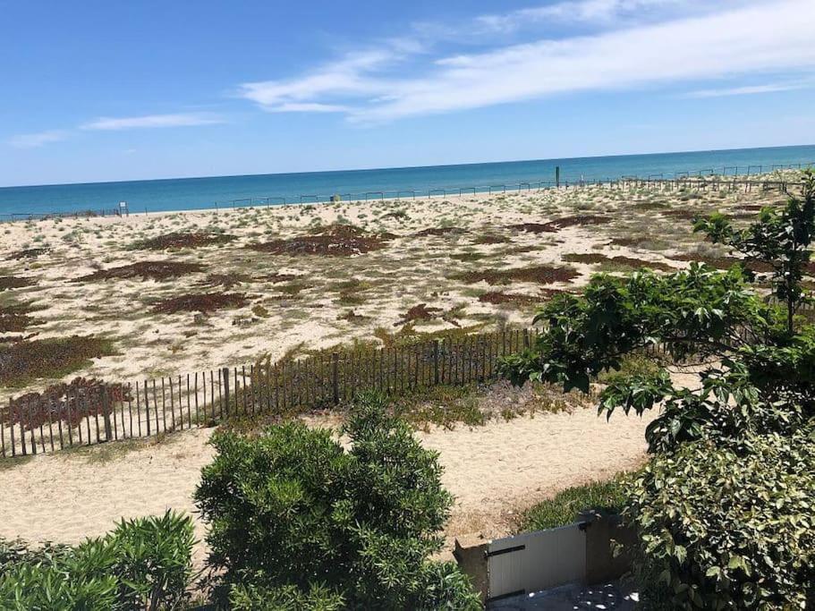 Villa Face A La Mer Sur Le Sable 8 Clim A L'Etage Le Barcarès Kültér fotó